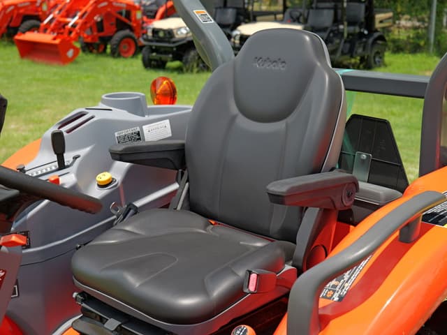 Image of Kubota L4060 equipment image 4