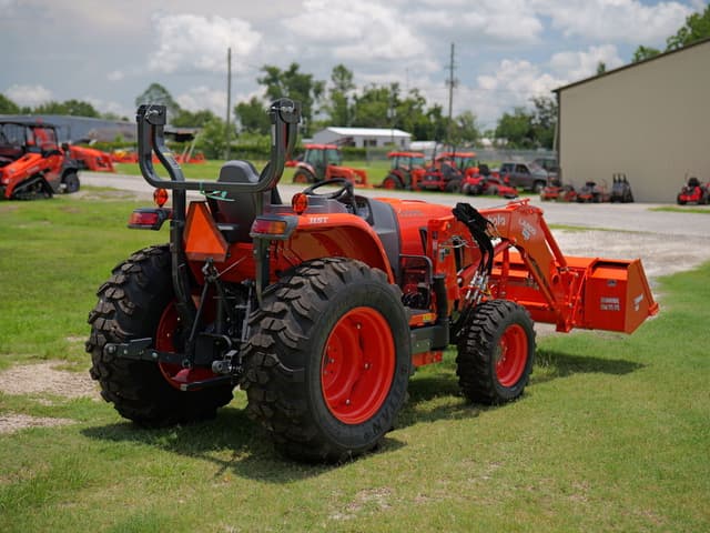Image of Kubota L4060 equipment image 3