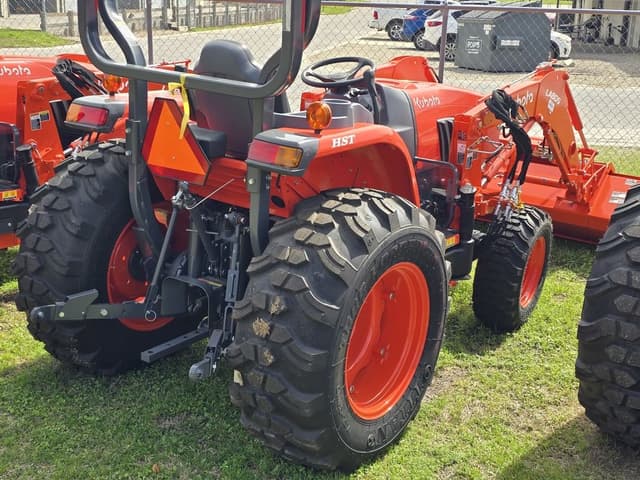 Image of Kubota L4060 equipment image 3