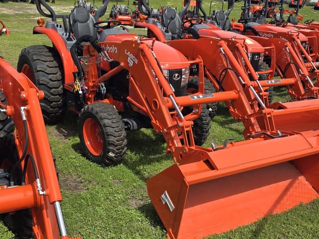 Image of Kubota L4060 equipment image 1