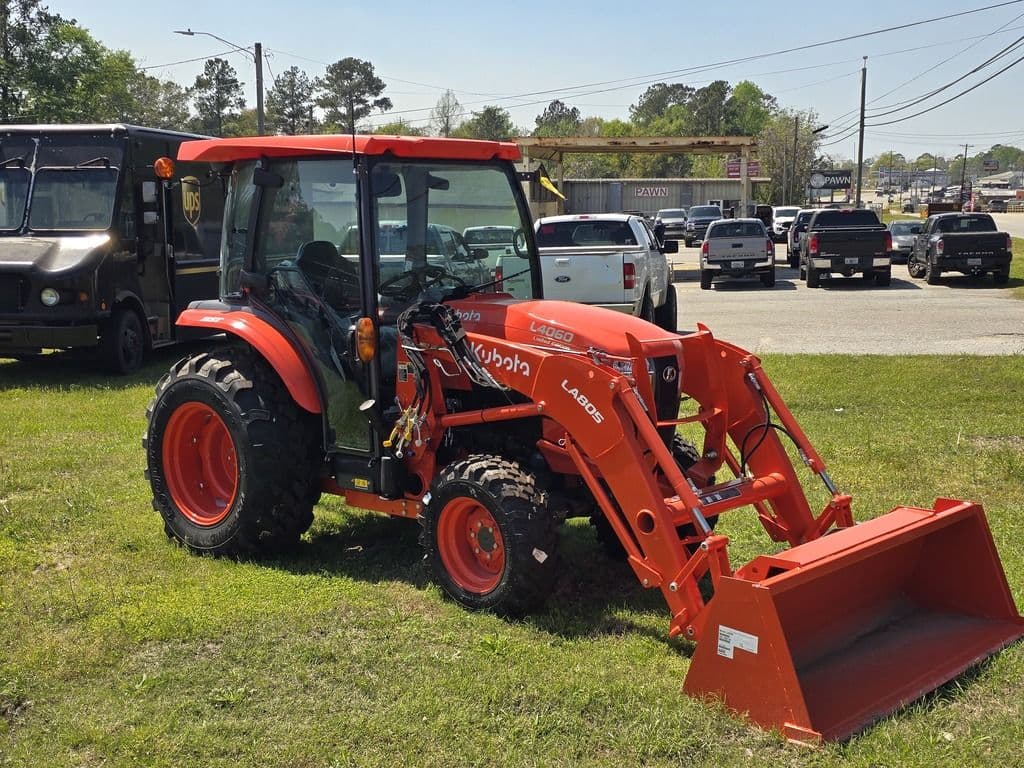 Image of Kubota L4060 Primary image