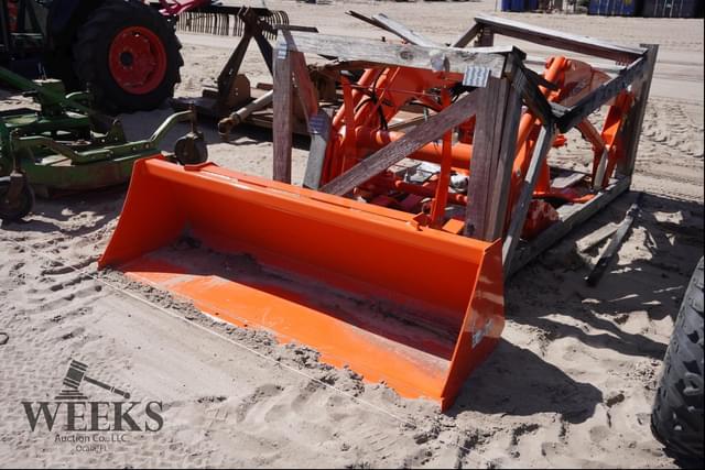 Image of Kubota LA1055 equipment image 1