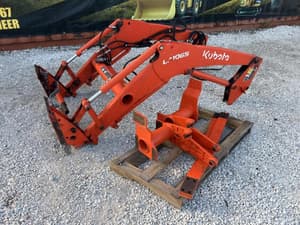 Kubota LA1065 Image
