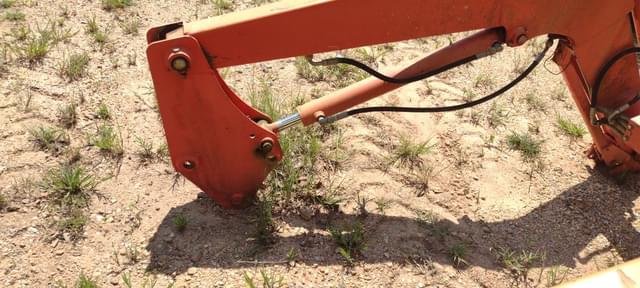 Image of Kubota LA1154 equipment image 4