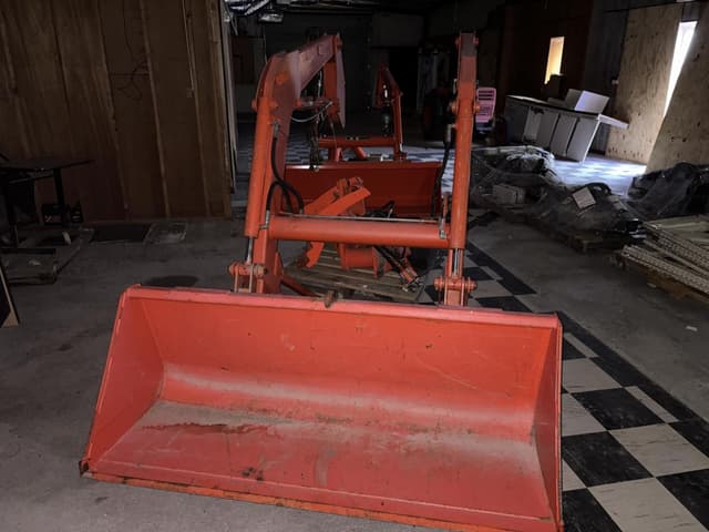 Image of Kubota LA1854 equipment image 2