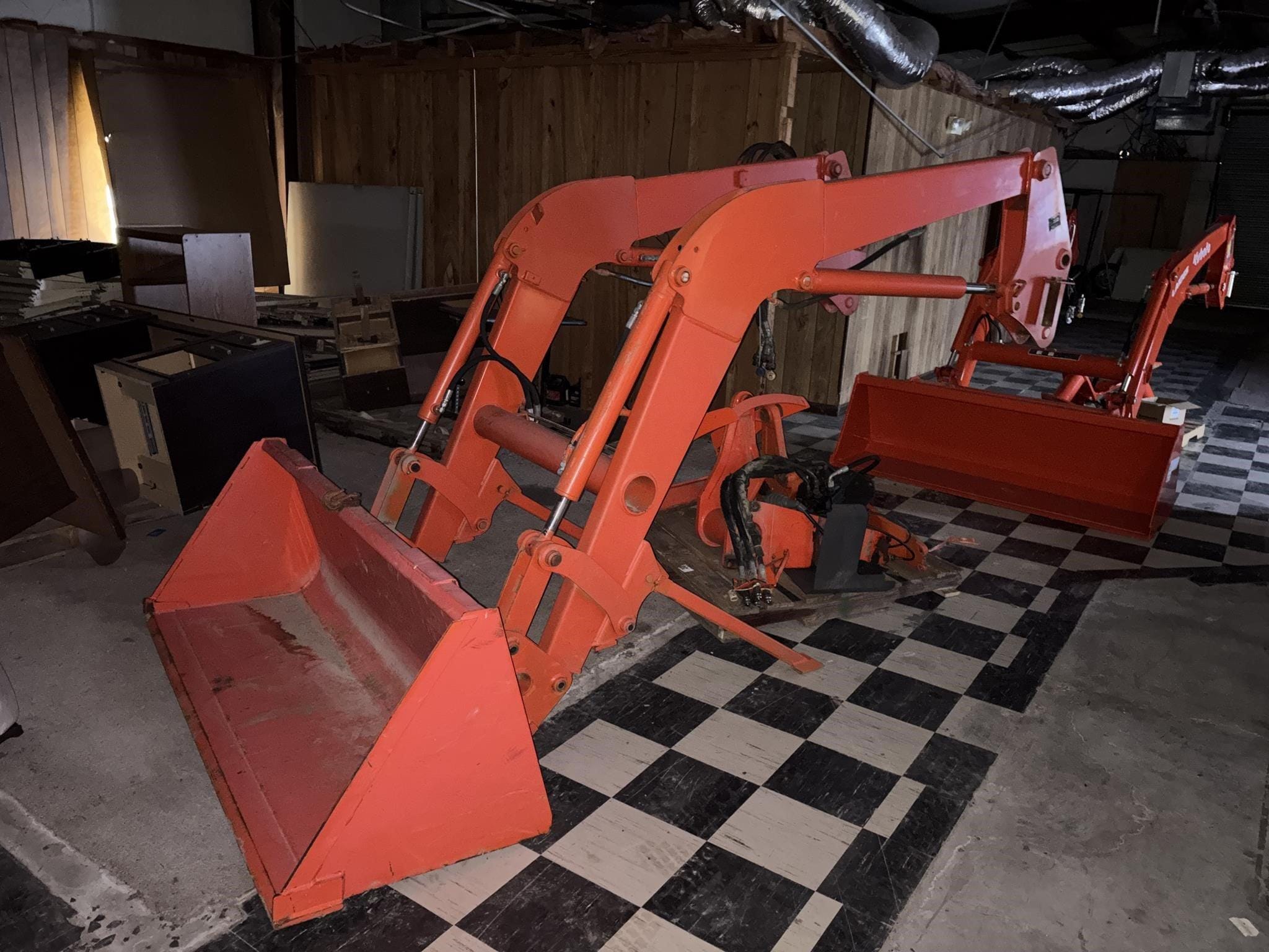 Kubota LA1854 Equipment Image0