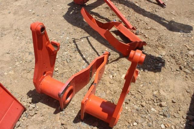 Image of Kubota LA1854 equipment image 4