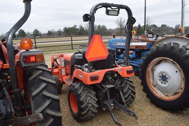 Image of Kubota LA211 equipment image 1