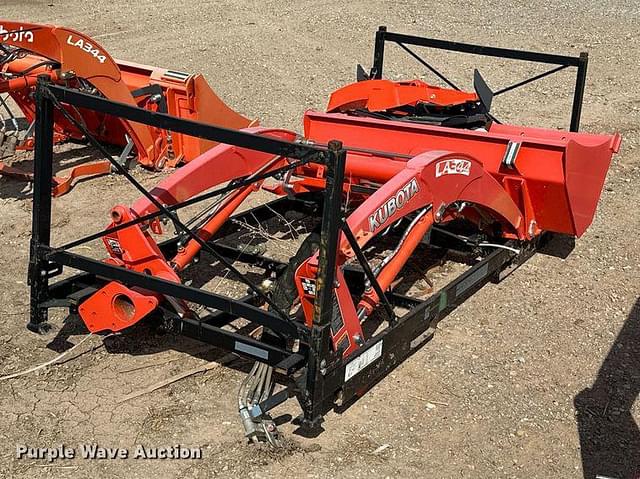 Image of Kubota LA344 equipment image 4