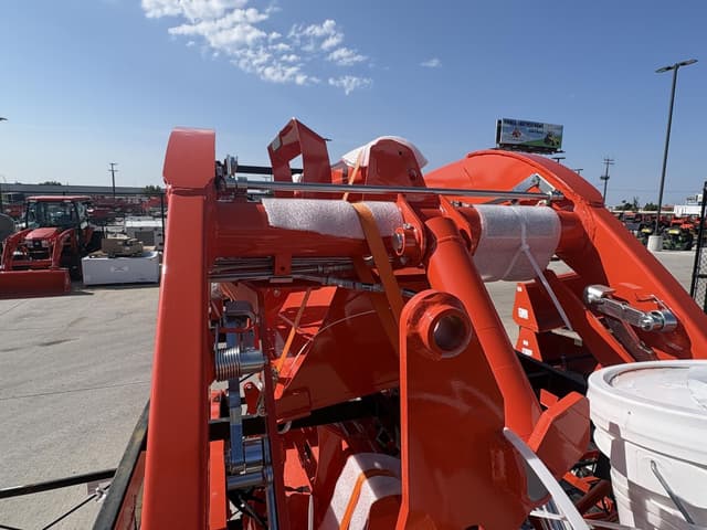 Image of Kubota LA344S equipment image 1