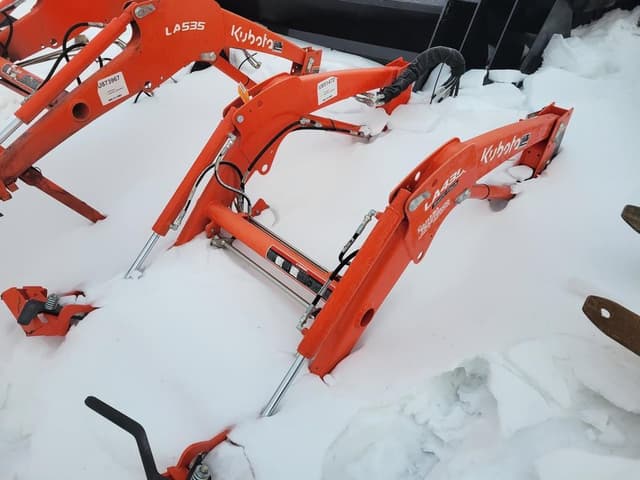 Image of Kubota LA435 equipment image 1