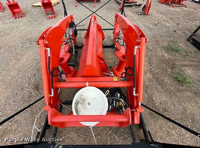 Image of Kubota LA524 equipment image 1