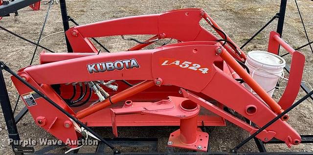 Image of Kubota LA524 equipment image 3