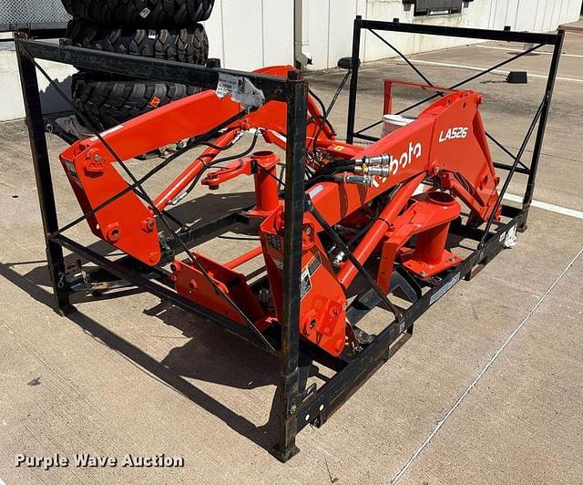 Image of Kubota LA526 equipment image 4