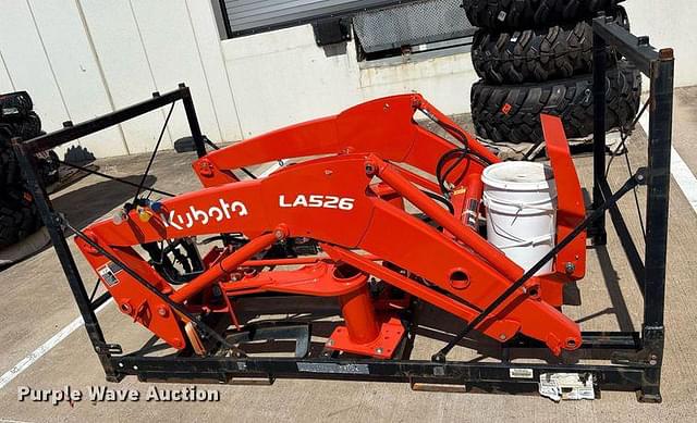 Image of Kubota LA526 equipment image 3