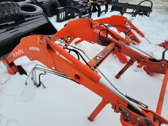 Image of Kubota LA535 equipment image 3