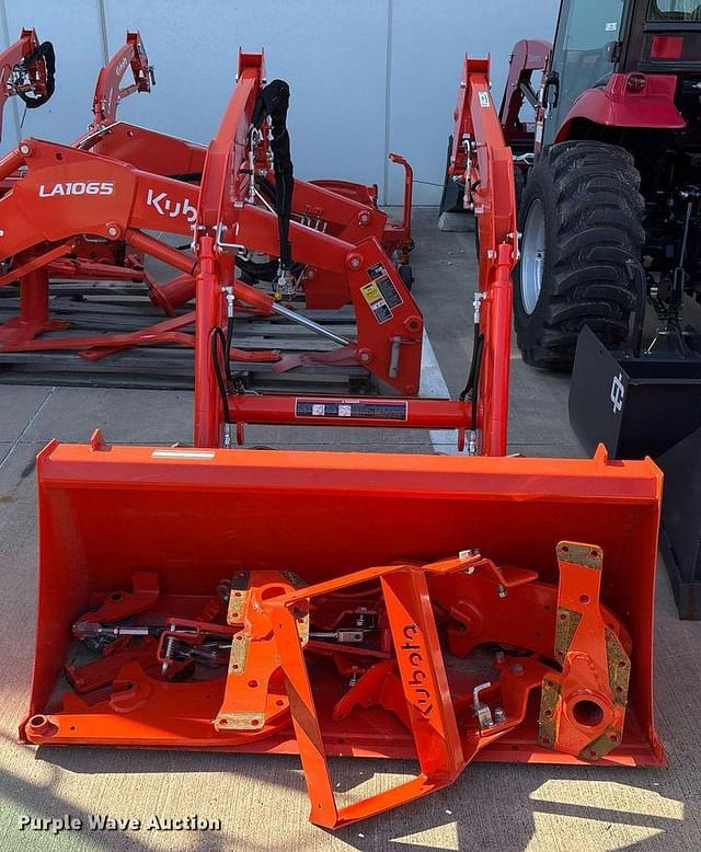 Image of Kubota LA535 equipment image 1