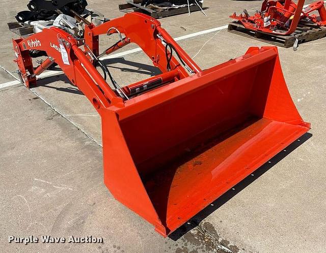 Image of Kubota LA535 equipment image 2
