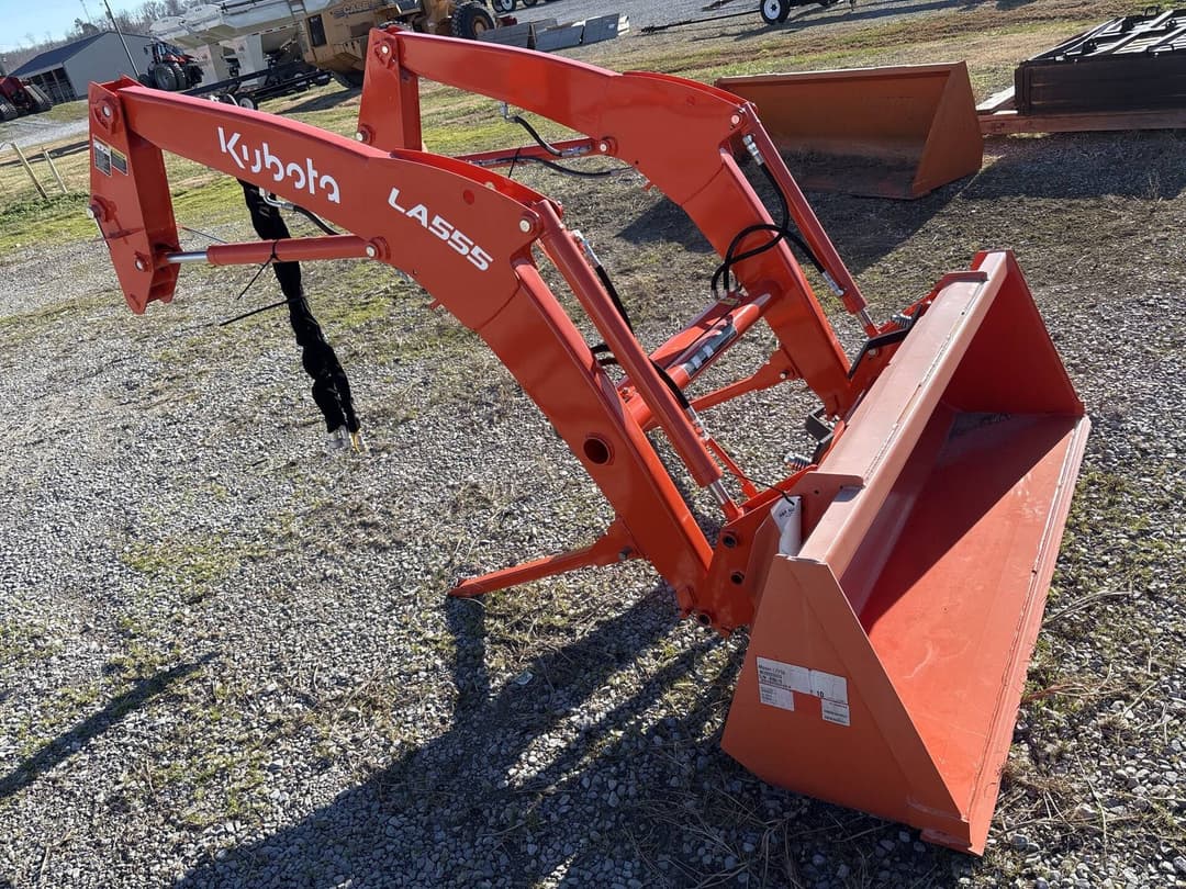 Image of Kubota LA555 Primary image