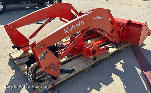 Image of Kubota LA766 equipment image 4