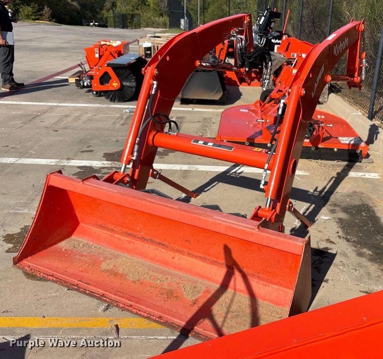 Main image Kubota LA766