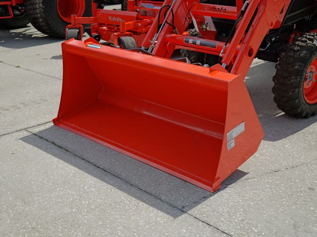 Image of Kubota LX2620 equipment image 4
