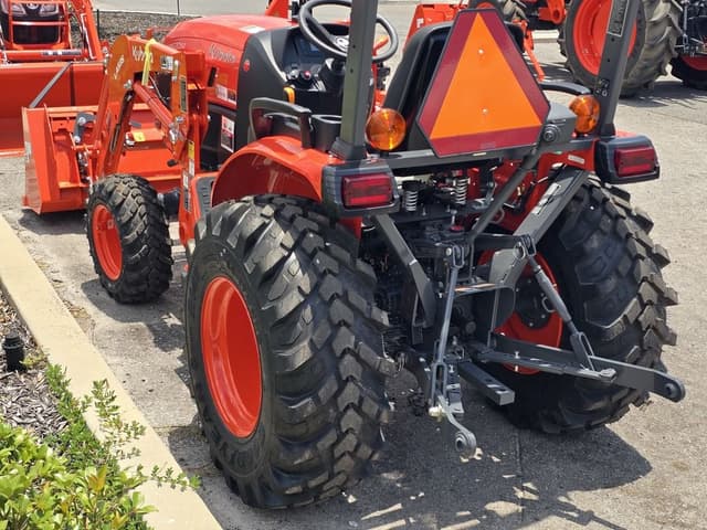 Image of Kubota LX2620 equipment image 2