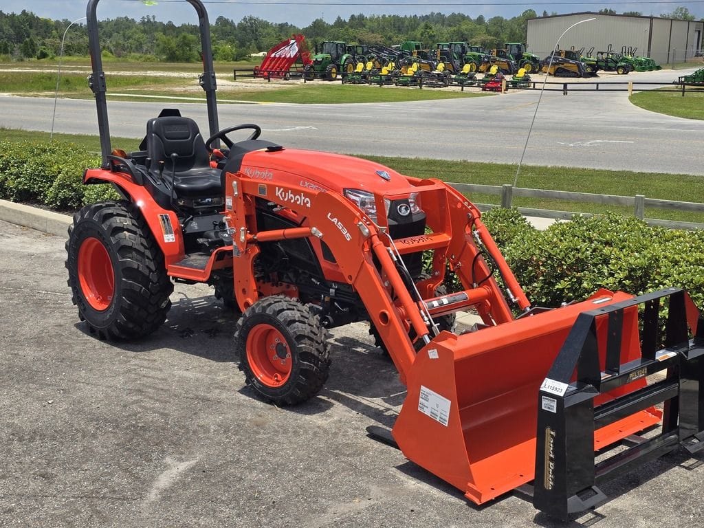 2026 Kubota LX2620 Equipment Image0