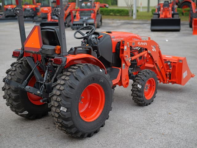 Image of Kubota LX2620 equipment image 3