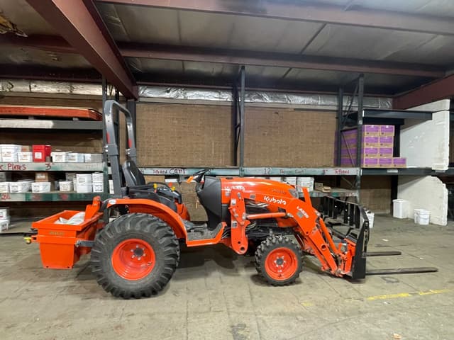 Image of Kubota LX2610 equipment image 3