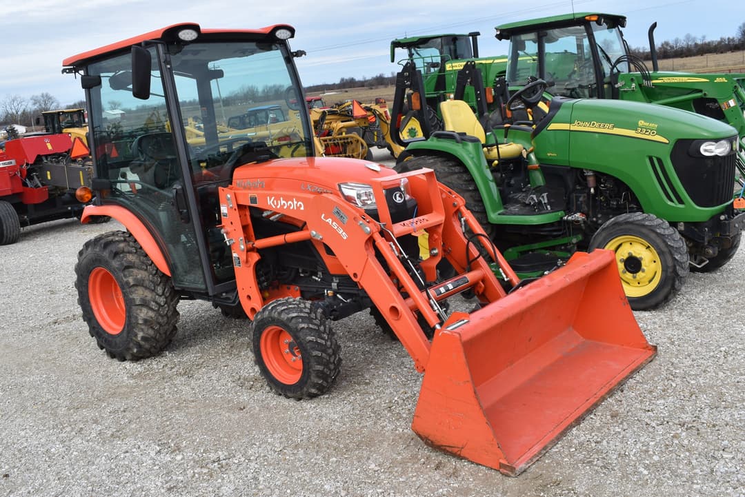 Image of Kubota LX2610 Primary image