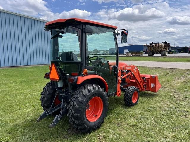 Image of Kubota LX2610 equipment image 4