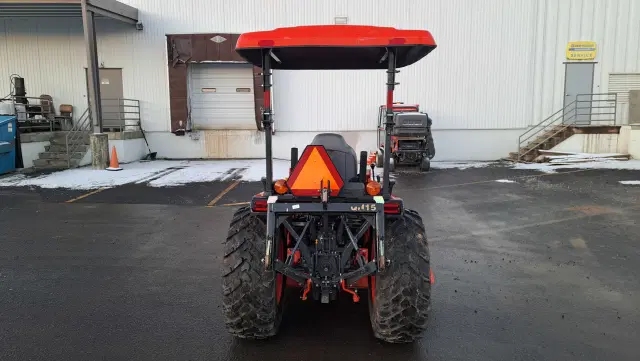Image of Kubota LX2610HSD equipment image 3