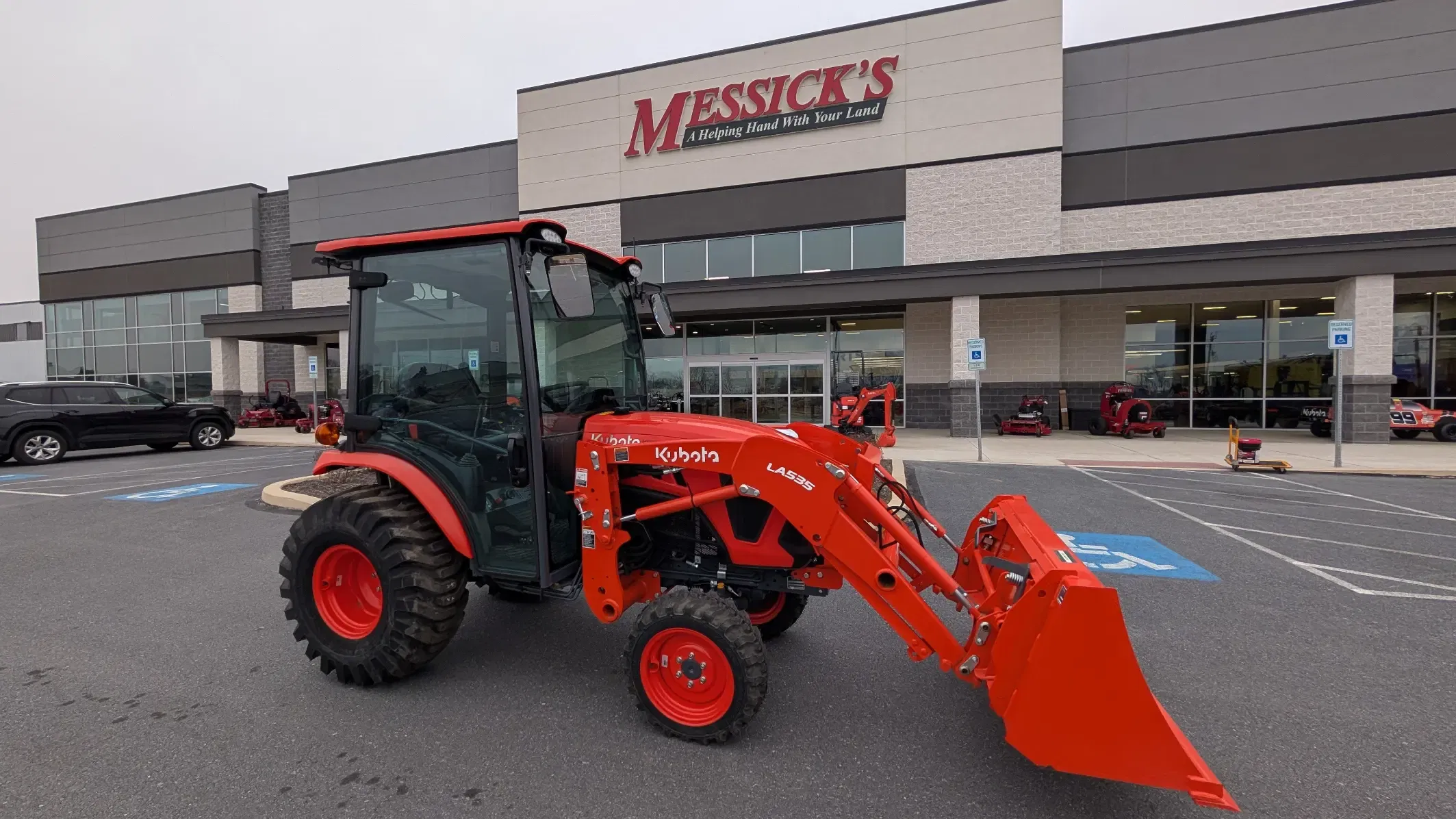 Main image Kubota LX2610HSDC