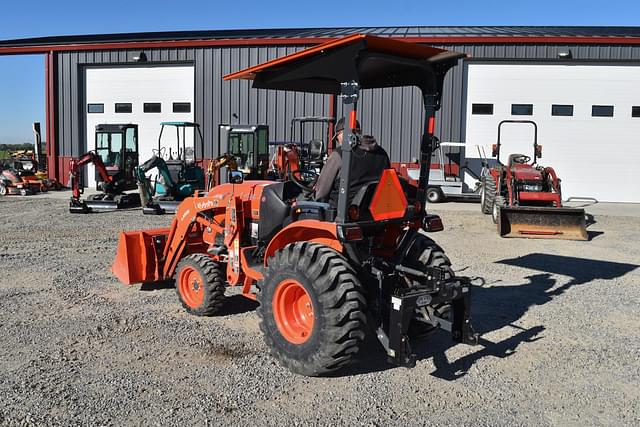 Image of Kubota LX2610SU equipment image 3