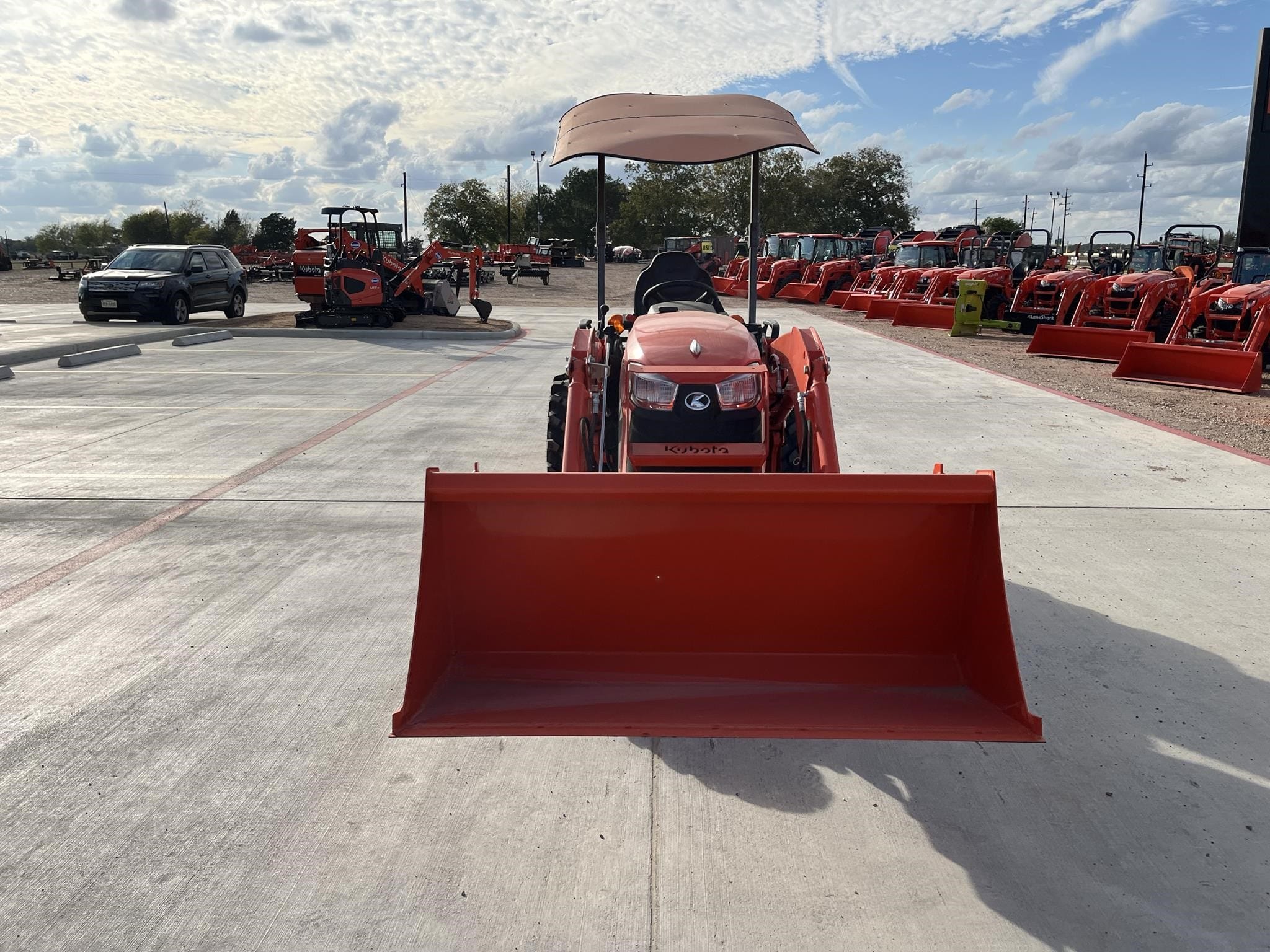 2024 Kubota LX2620HSD Equipment Image0