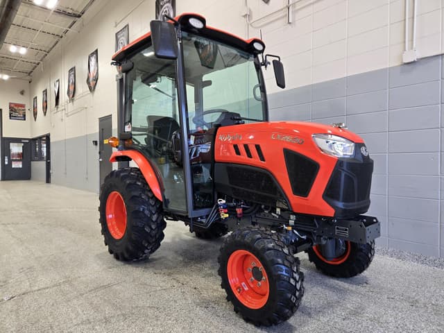 Image of Kubota LX2620HSDC equipment image 2