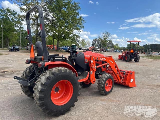 Image of Kubota LX3310HSD equipment image 4
