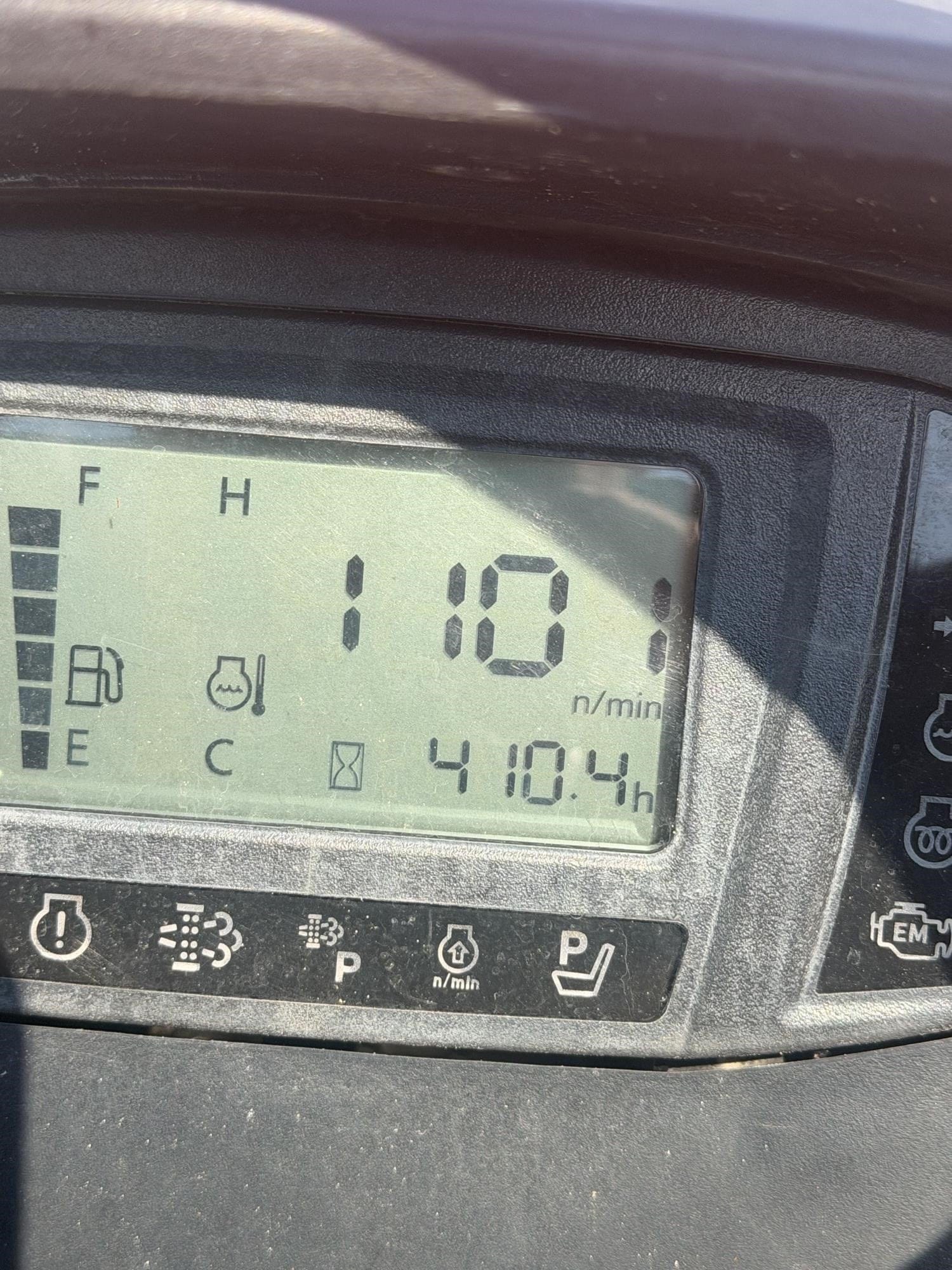 Kubota LX3310HSD Equipment Image0