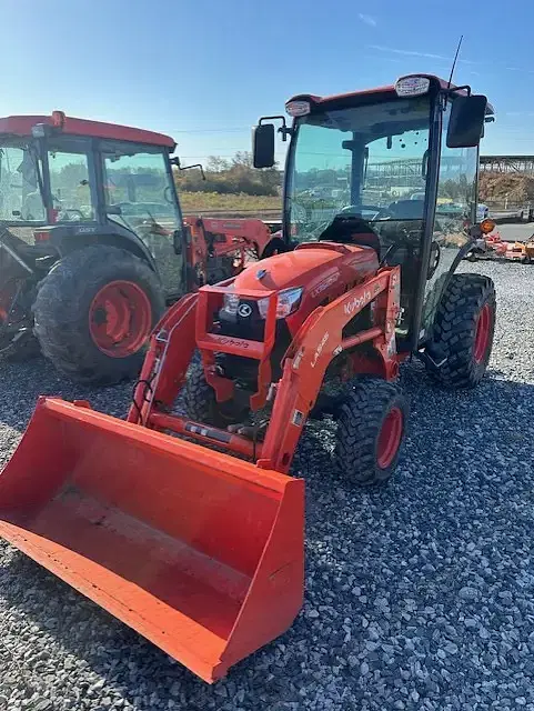 Image of Kubota LX3310HSD Primary image