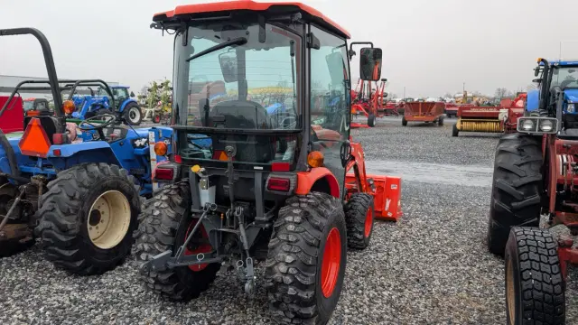 Image of Kubota LX3310HSDC equipment image 1