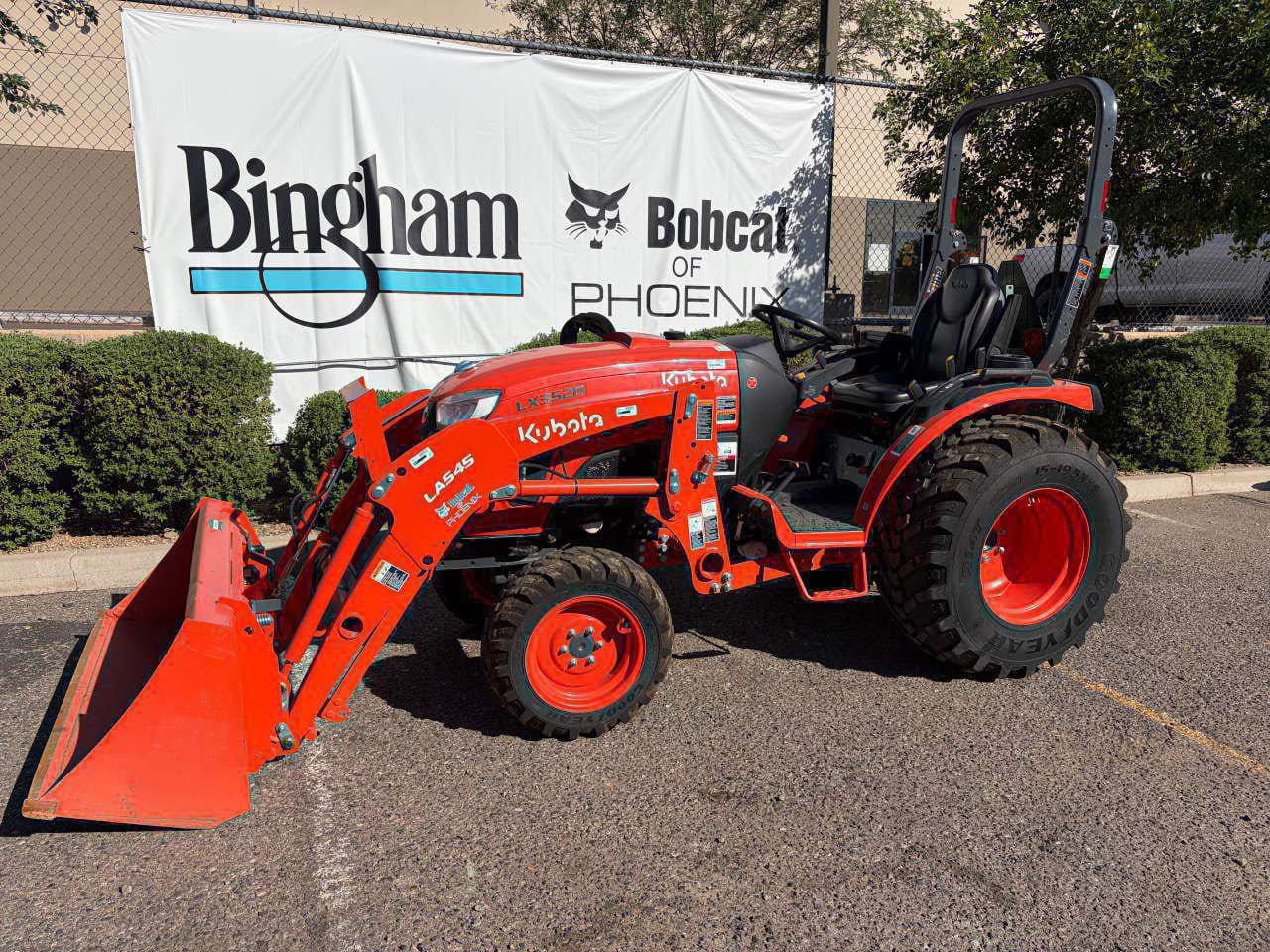 Kubota LX3520HSD Equipment Image0