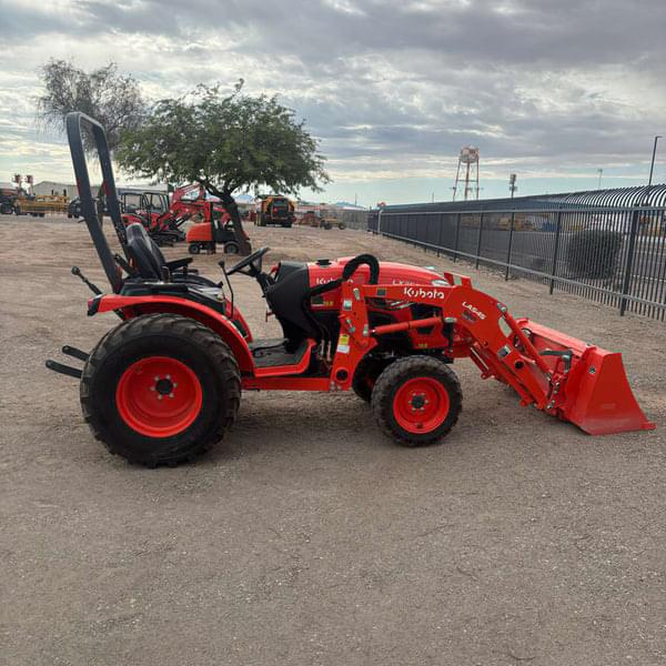 Image of Kubota LX3520HSD equipment image 1