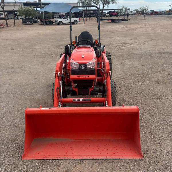 Image of Kubota LX3520HSD equipment image 2