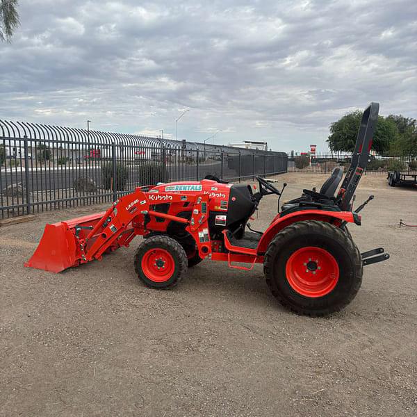 Image of Kubota LX3520HSD equipment image 4