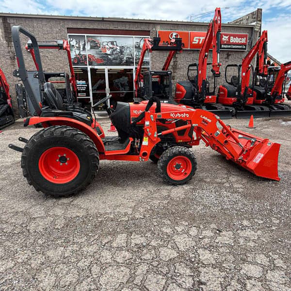 Image of Kubota LX3520HSD equipment image 1