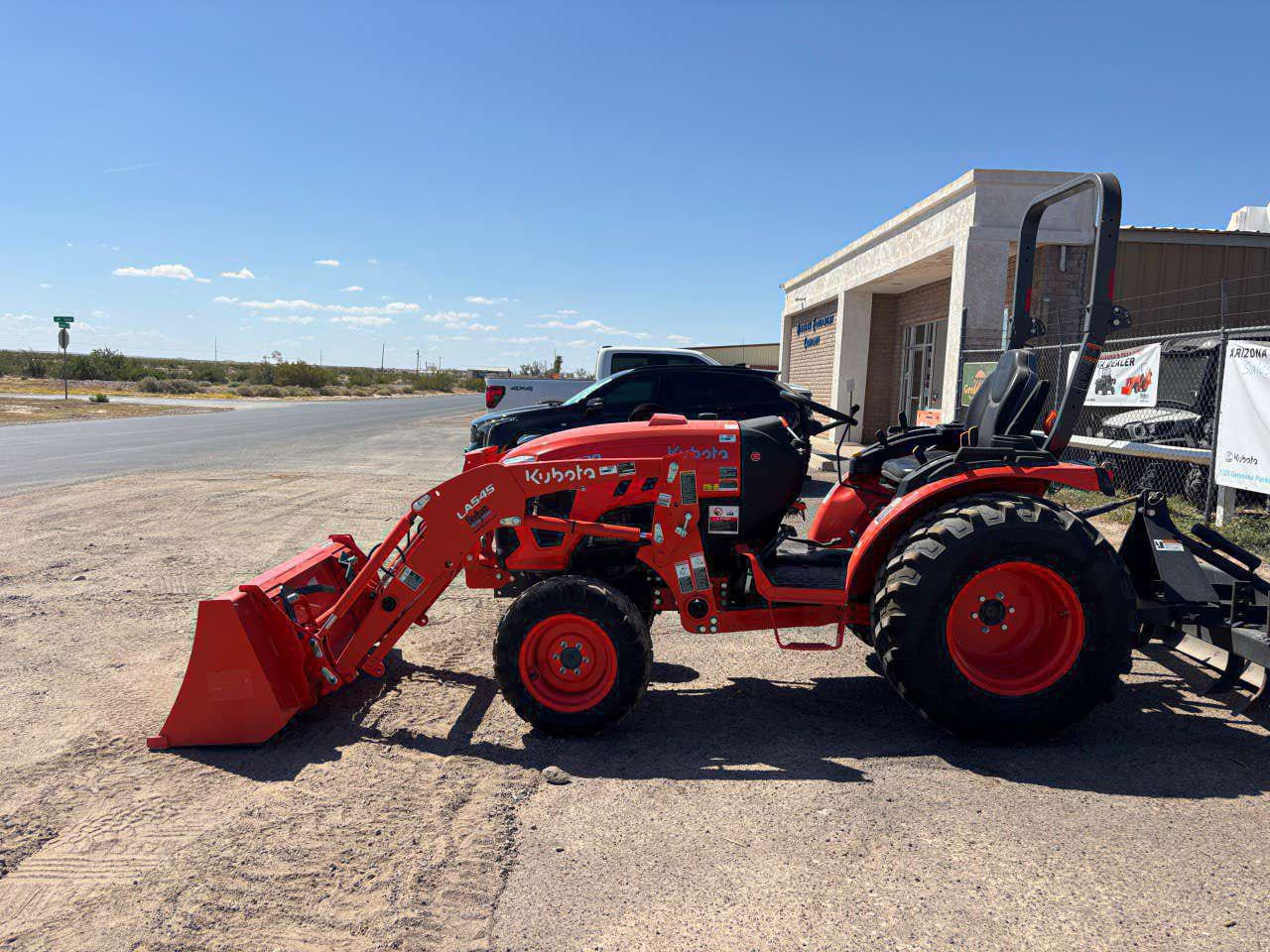 Kubota LX3520HSD Equipment Image0
