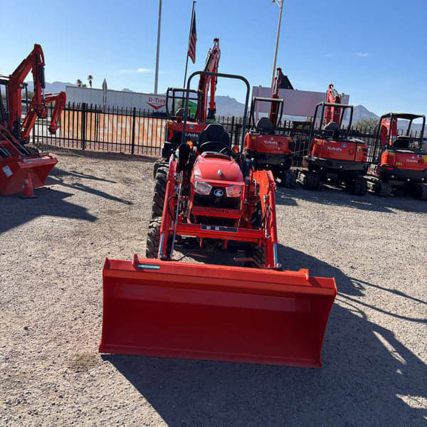 Image of Kubota LX3520HSD equipment image 2