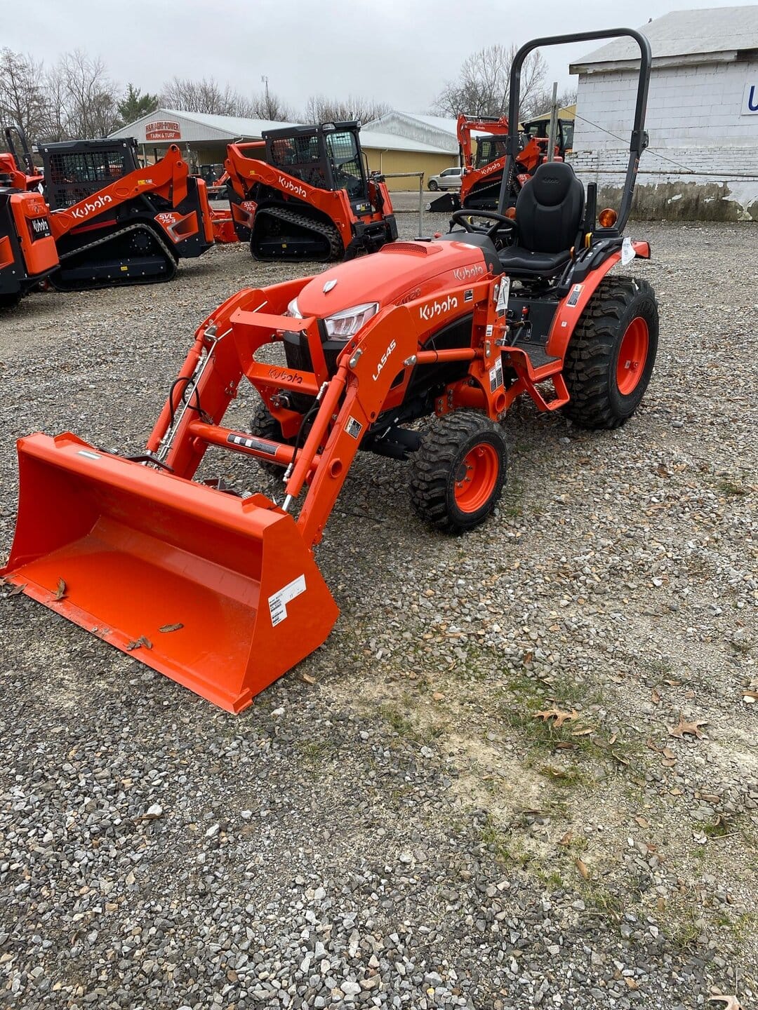 Kubota LX4020 Equipment Image0