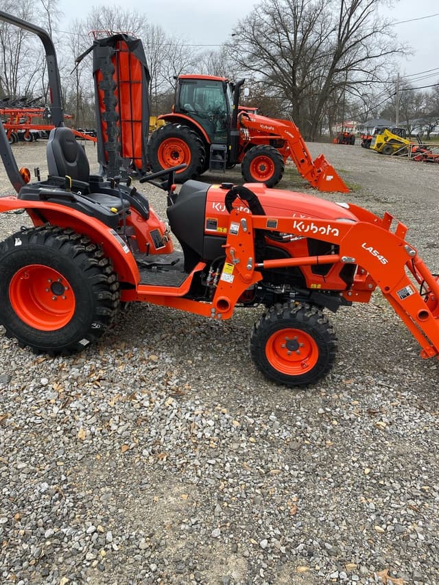 Image of Kubota LX4020 equipment image 2